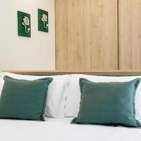 Hellochalet - Croix Du Cervin - 150mt From Cretaz Chairlift, Living Apartment *