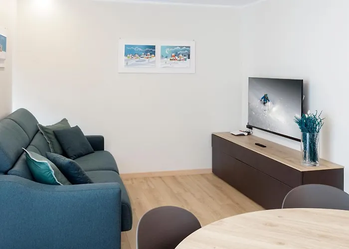 Apartment Hellochalet - Croix Du Cervin - 150mt From Cretaz Chairlift, Living Breuil-Cervinia