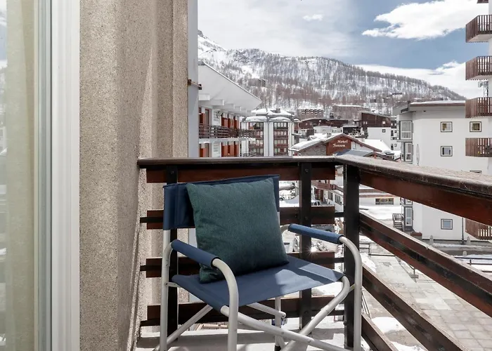 Apartment Hellochalet - Croix Du Cervin - 150mt From Cretaz Chairlift, Living *